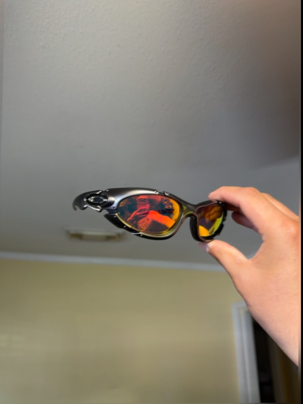 Men's Performance Sunglasses with Red Mirrored Lenses oaks